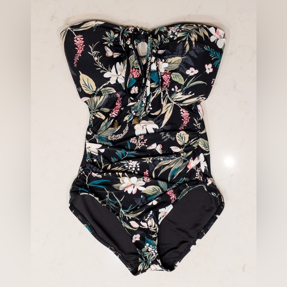 Kate Spade One Piece Swimsuit in XS